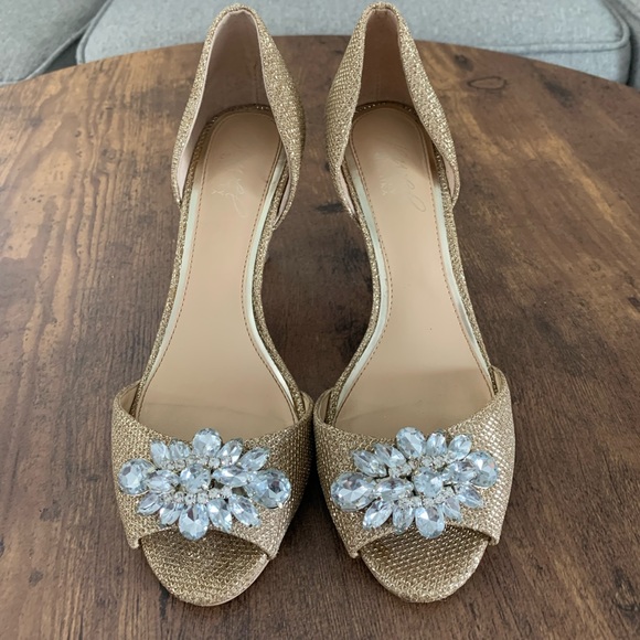SOLD Jewel by Badgley Mischka Special Occasion or Wedding Heels Size 6 - Picture 1 of 4